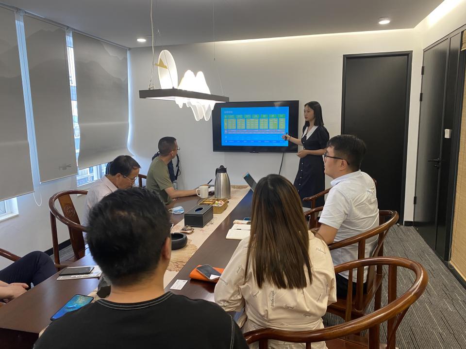 新疆有色金属行业协会潘秘书长一行来访我司